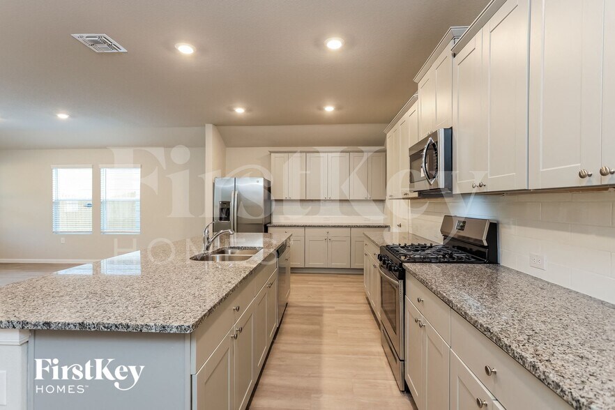 Building Photo - 4527 Meadowland Pl