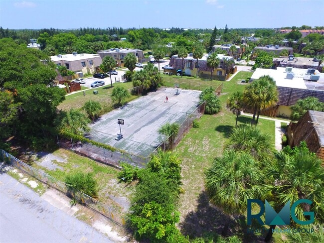 Building Photo - 1500 N Congress Ave