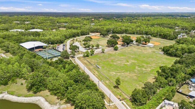 Building Photo - 3257 Laurel Dale Dr