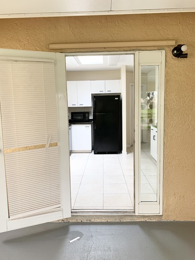 Building Photo - 6224 Country Fair Cir