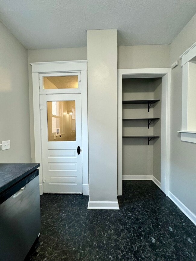 Building Photo - Historic Charm Meets Modern Comfort – Reno...
