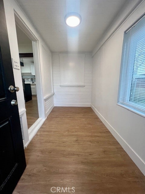 Building Photo - 580 W 21st St