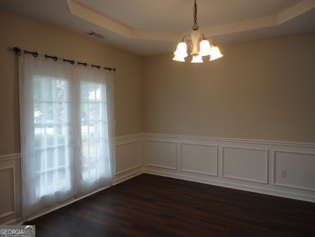 Building Photo - 1715 Crestwell Ln SW