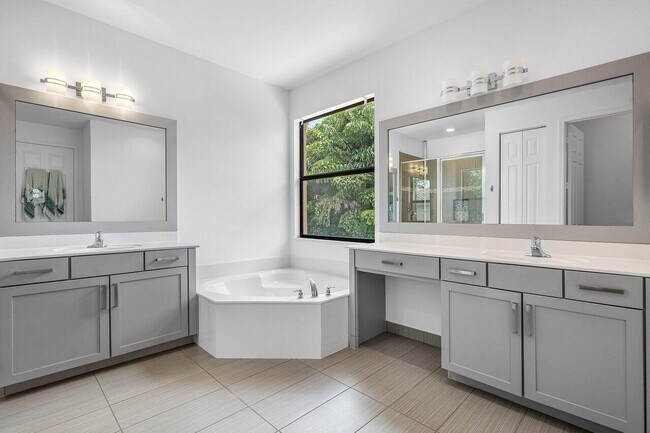 Building Photo - 8068 Lemon Serpentine Ln