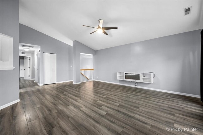 Building Photo - 3302 Bromley Ln