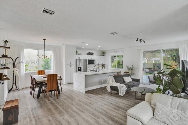 Building Photo - 1381 Sago Ln