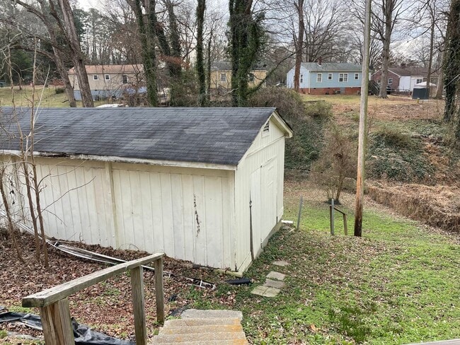Building Photo - Three Bedroom Home in Gastonia