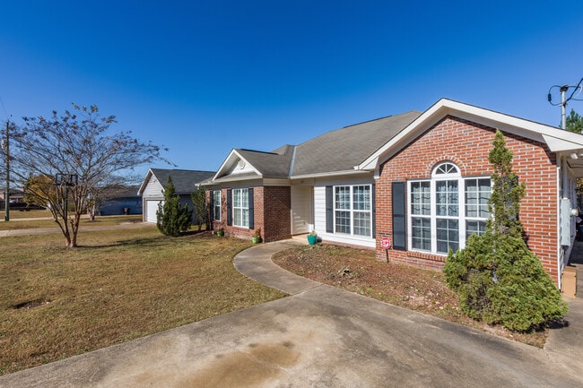 Building Photo - 413 Spurlin Ct