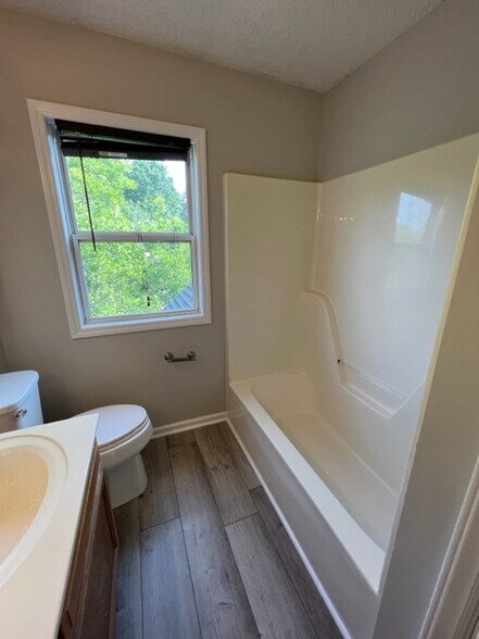 Building Photo - 3806 Crusade Dr