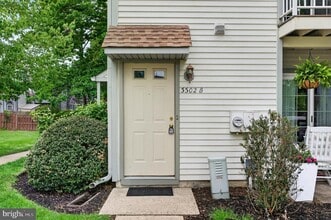 Building Photo - 3302B Ramsbury Ct