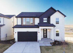 Building Photo - Spacious Family Home with Modern Upgrades