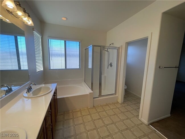 Building Photo - 783 Crest Valley Pl