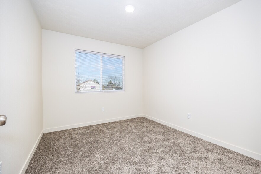 Building Photo - 20 S Volland St