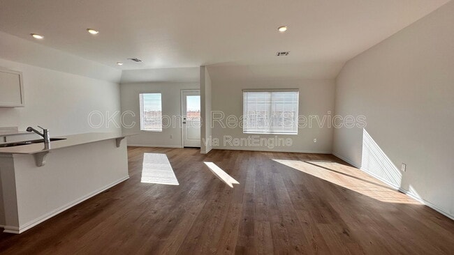 Building Photo - 16201 Harvester