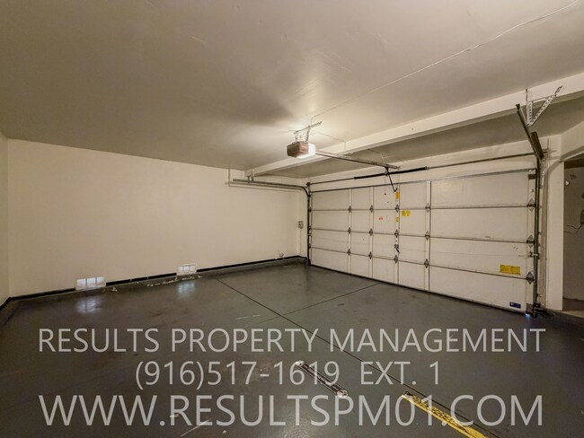 Building Photo - Great Elk Grove 2 Bedroom plus Loft Home