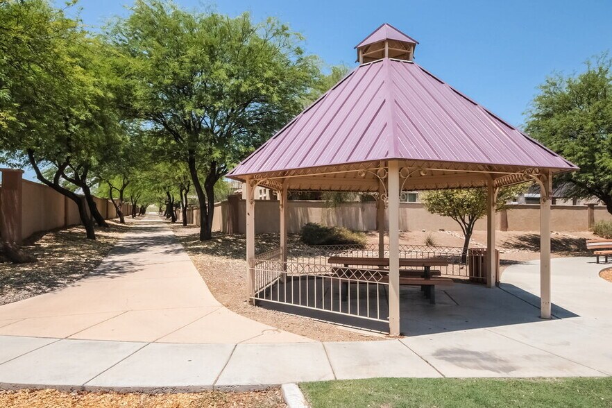 Building Photo - 15007 S Camino Rio Puerco