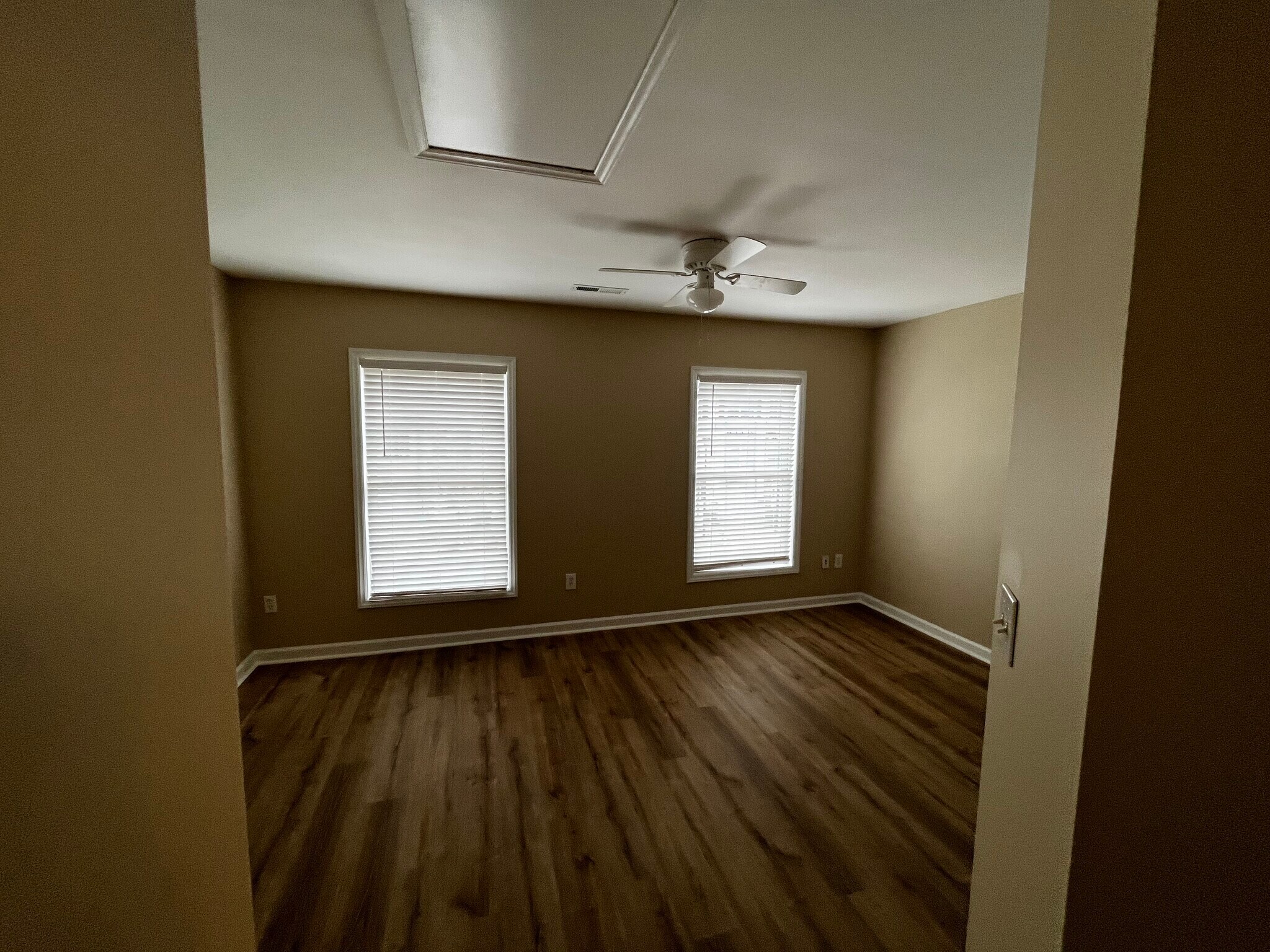 2nd bedroom - 5557 Vista View Court