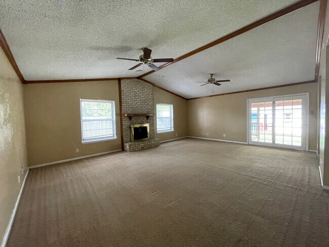Building Photo - 3-Bedroom House for Rent in Killeen