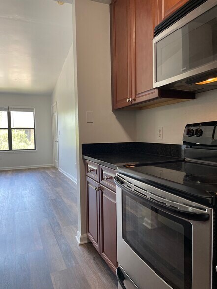 Building Photo - 11901 4th St N