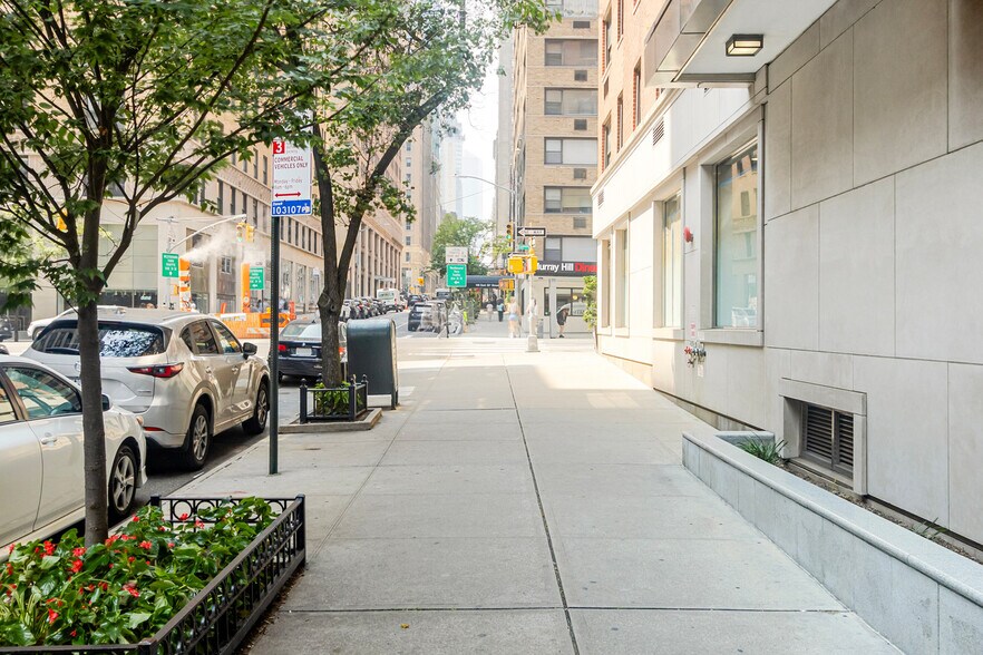 Building Photo - 141 E 33rd St