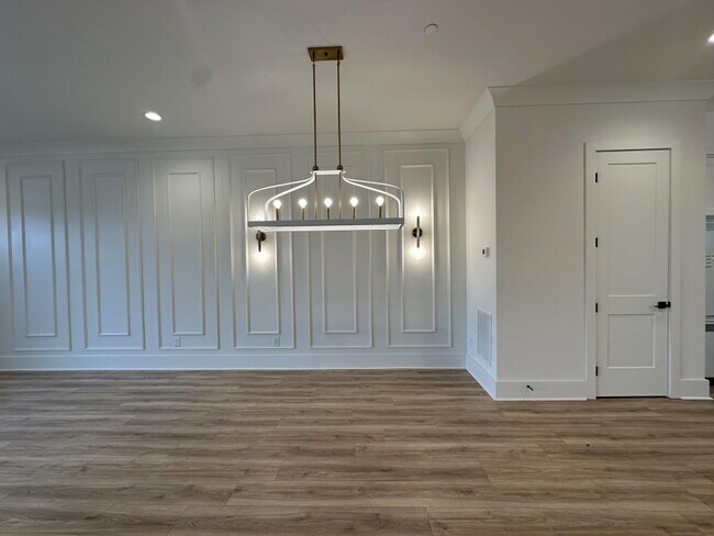 Building Photo - 4802 Moonview Ln