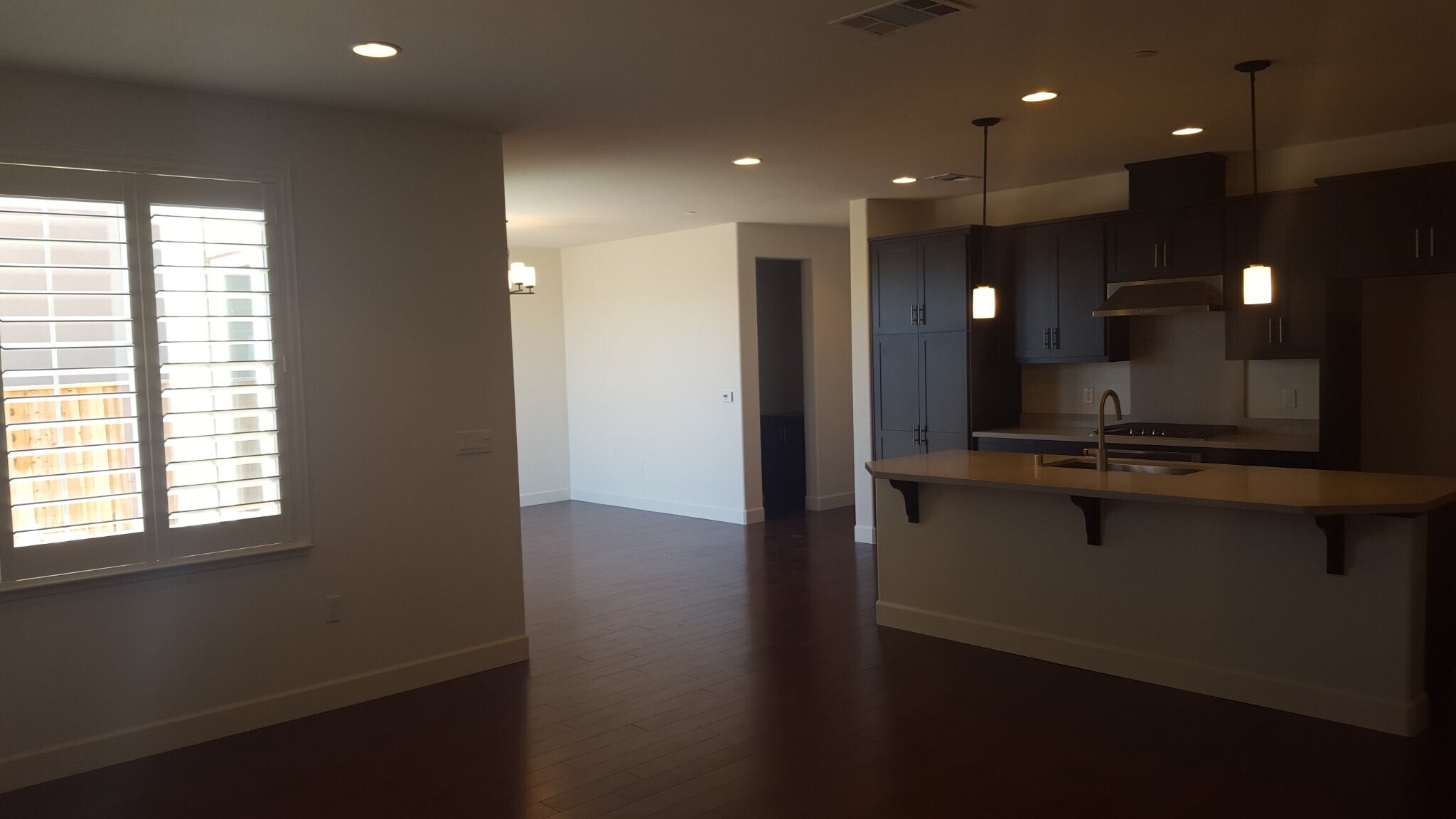 Building Photo - 2256 W Cantara Dr