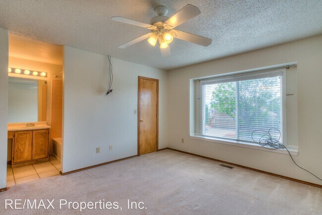 Building Photo - 3 br, 2.5 bath House - 3085 Haystack Drive