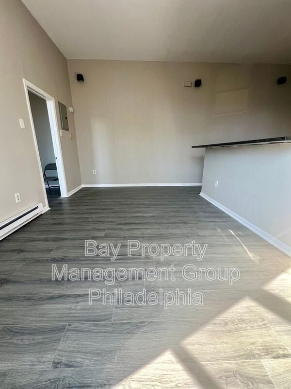 Building Photo - 2419 S 62nd St