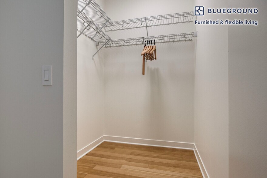 Building Photo - 340 E North Water St