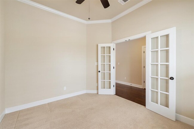 Building Photo - 14920 Cabrillo Way