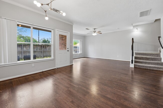 Building Photo - 5227 Brinkman Ct