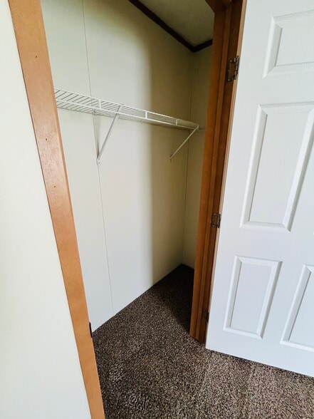 Building Photo - 9358 White Pine Ct