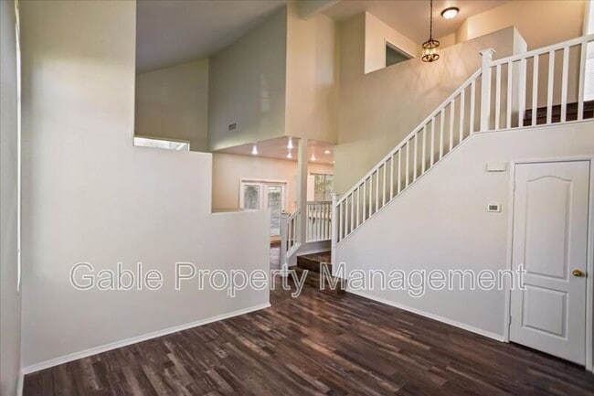 Building Photo - 27916 Brookhaven Pl