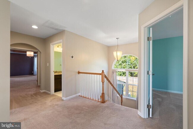Building Photo - 3175 Fledgling Cir