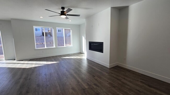 Building Photo - 687 Boseman Wy