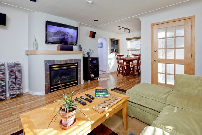 Building Photo - 1230 Havana St