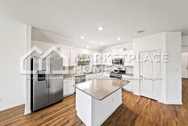 Building Photo - 3416 Pauling Loop