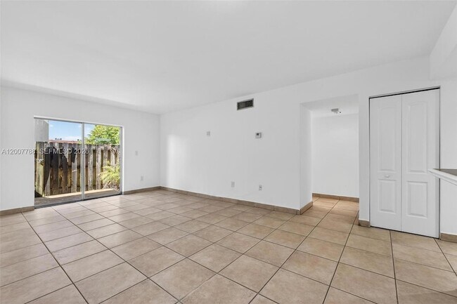 Building Photo - 240 NW 107th Ave