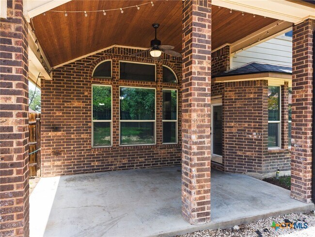 Building Photo - 822 Terra Cotta Ct