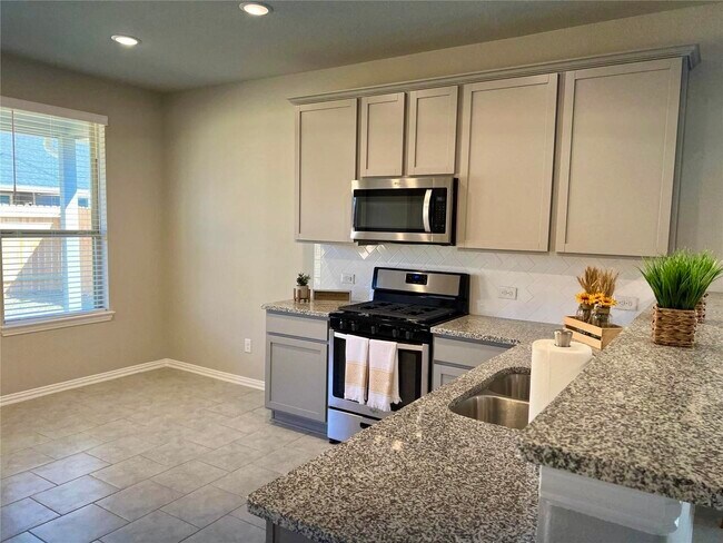 Building Photo - 31418 Horseshoe Meadow Bend Ln
