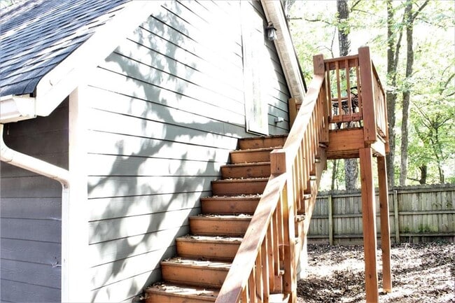 Building Photo - 644 Brownwood Ave SE