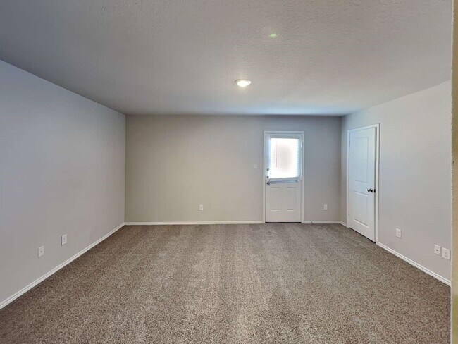 Building Photo - 5437 Verdugos Pl