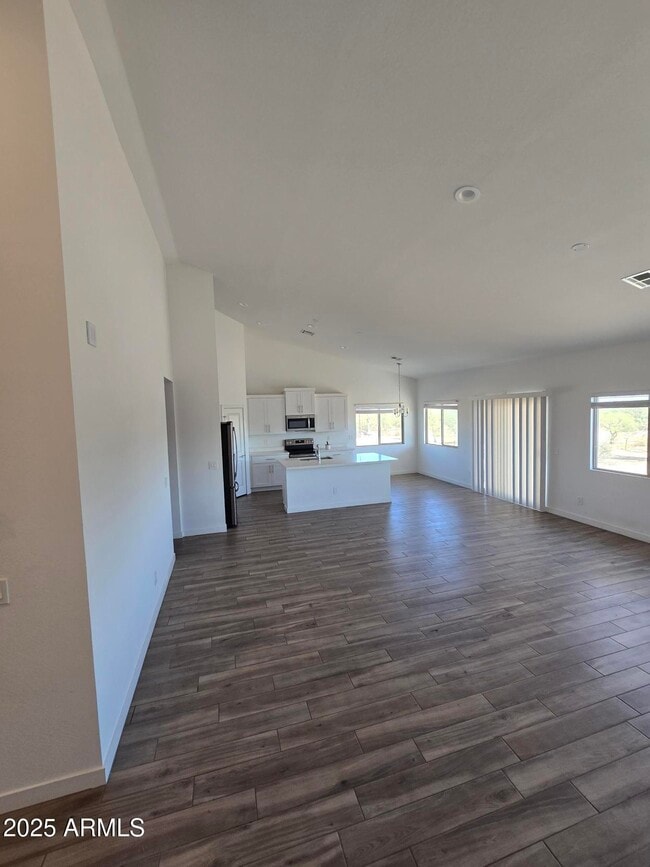 Building Photo - 16023 E Rancho Tierra Dr