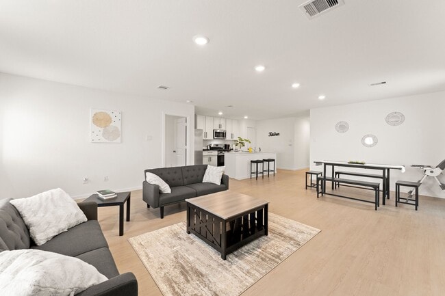 Building Photo - 29022 Rustic Windmill Wy