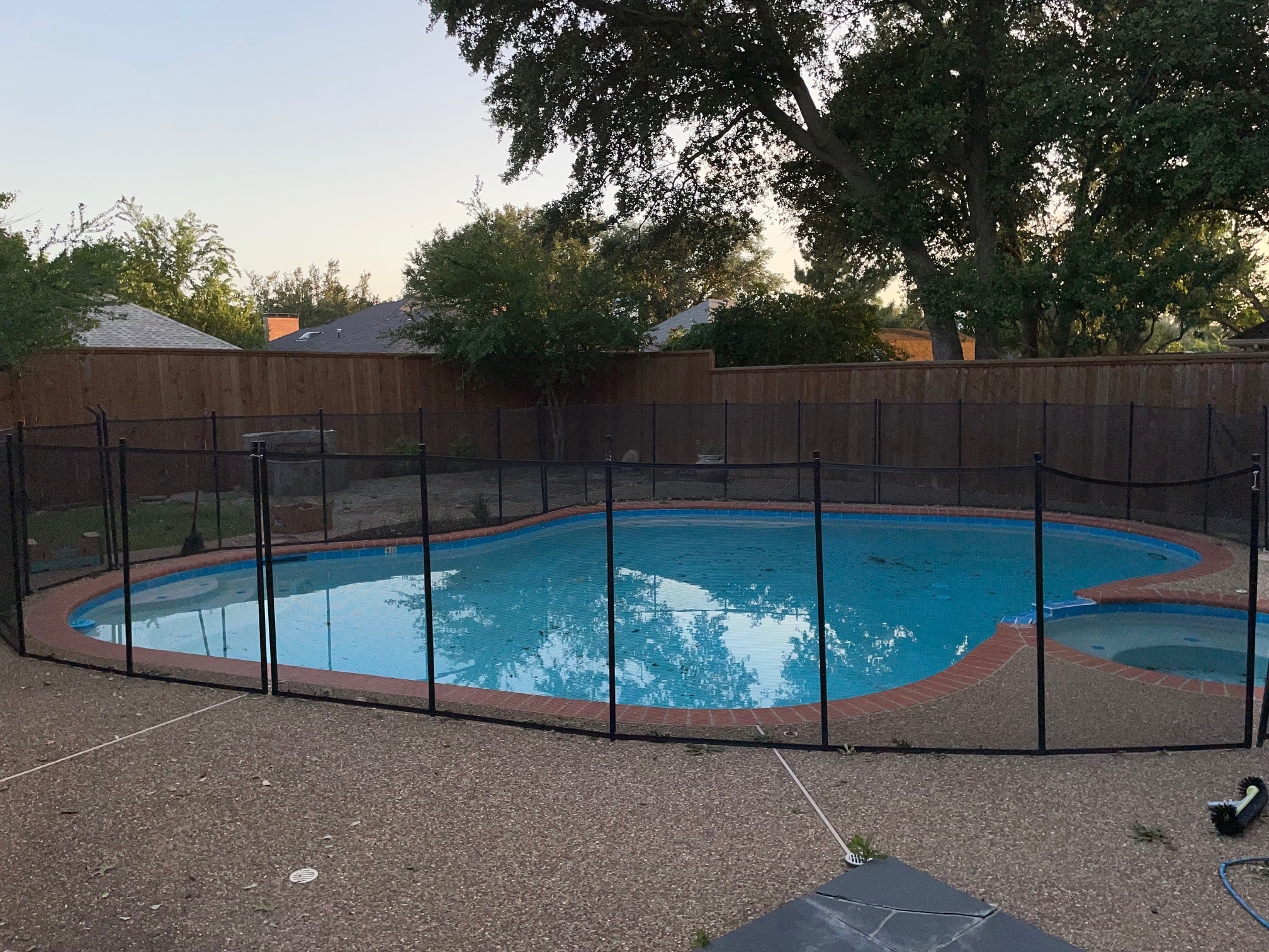 Building Photo - 737 Robin Ln