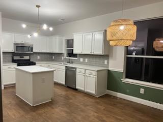 Building Photo - 728 Sampson