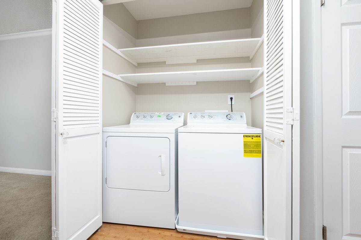 Building Photo - 238 Thistle Cir