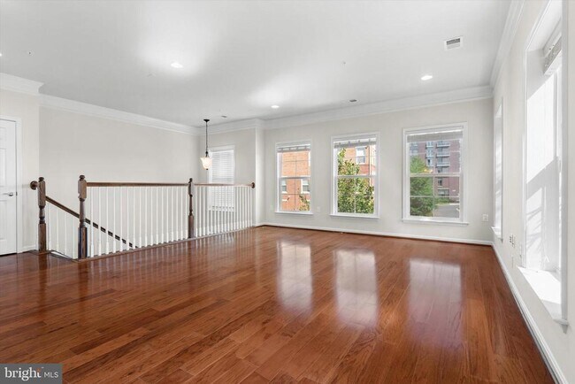 Building Photo - 3073 Rittenhouse Cir