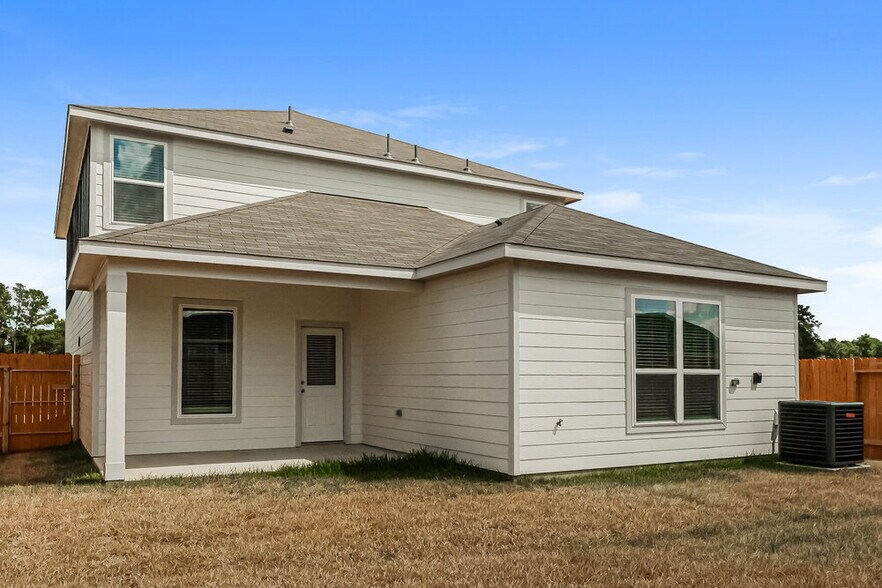 Building Photo - 15582 Caramel Spgs Dr