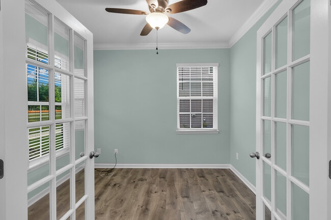 Building Photo - 1011 Yellowwood Aly